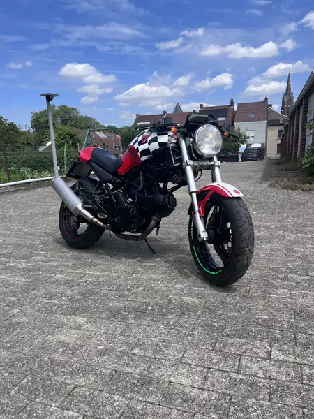 Ducati Monster 937 - foto 2