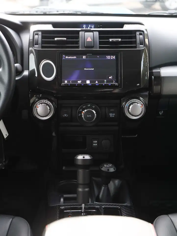 Toyota 4-Runner снимка Toyota 4-Runner