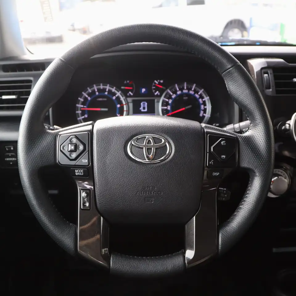 Toyota 4-Runner снимка Toyota 4-Runner