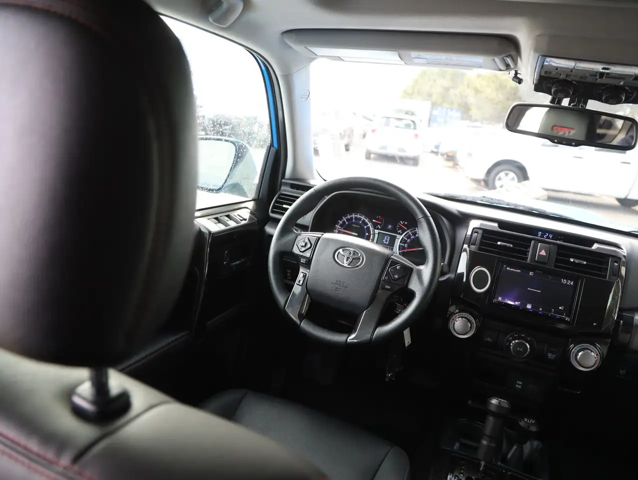 Toyota 4-Runner снимка Toyota 4-Runner