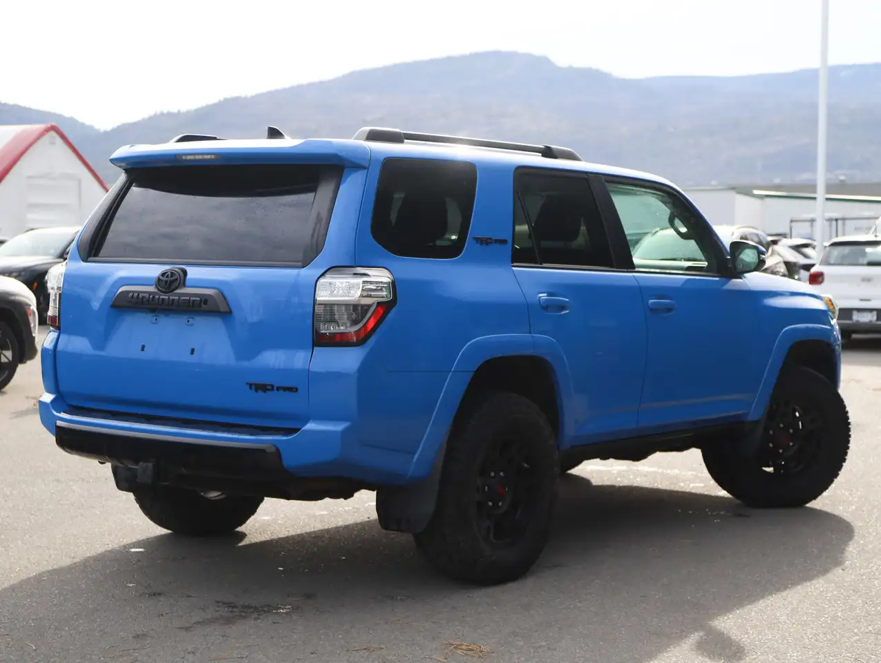 Toyota 4-Runner снимка Toyota 4-Runner