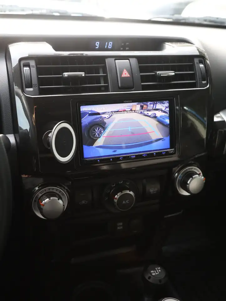 Toyota 4-Runner снимка Toyota 4-Runner