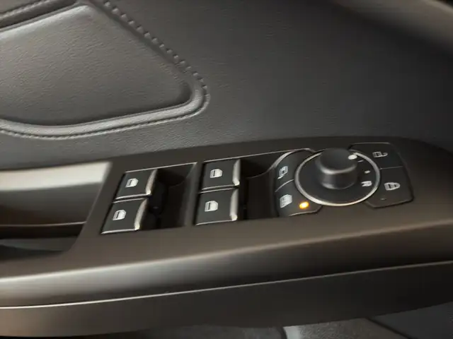 Ford Focus view 12
