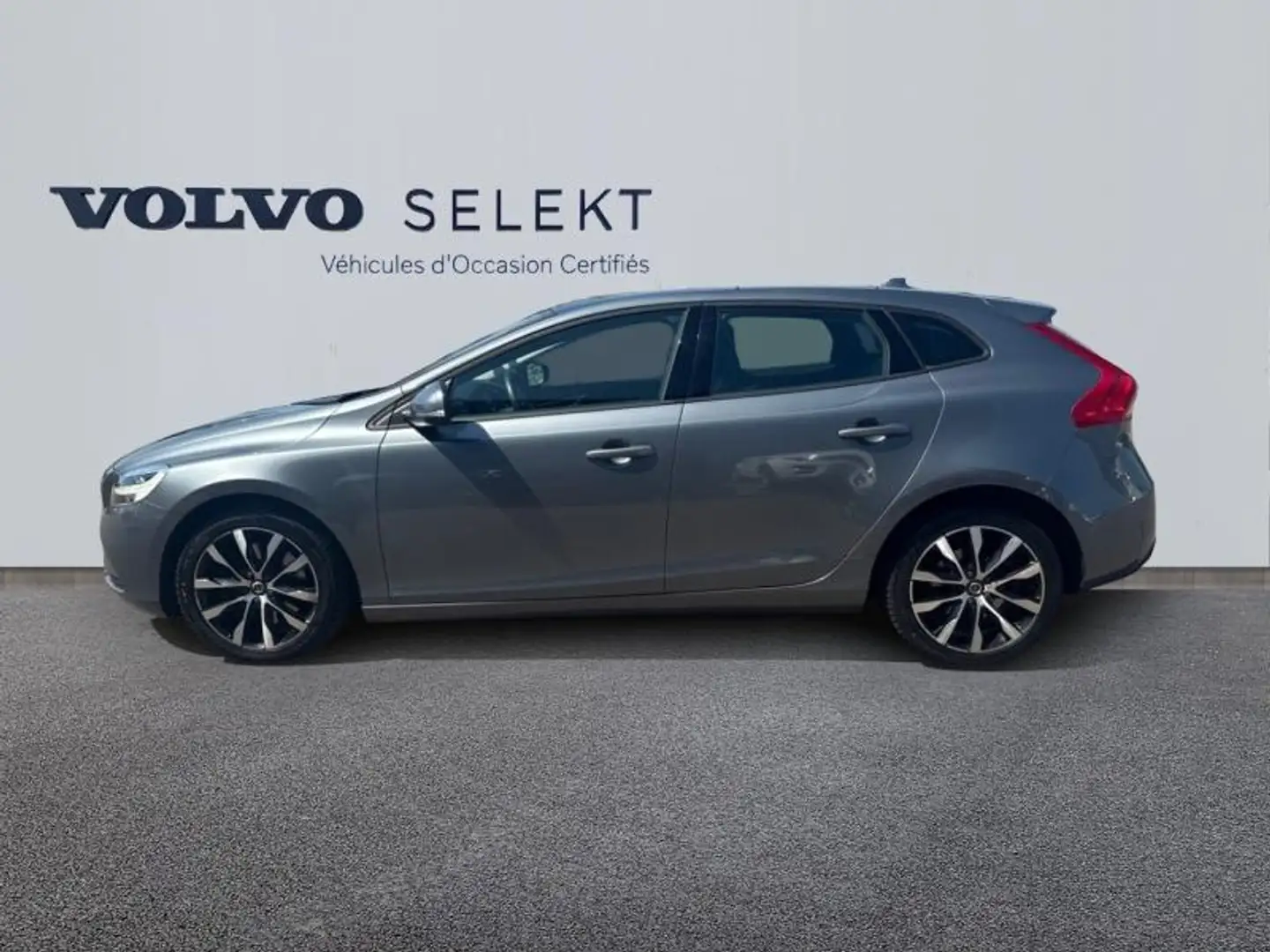 Volvo V40 T2 122ch Signature Edition Geartronic Gris - 2