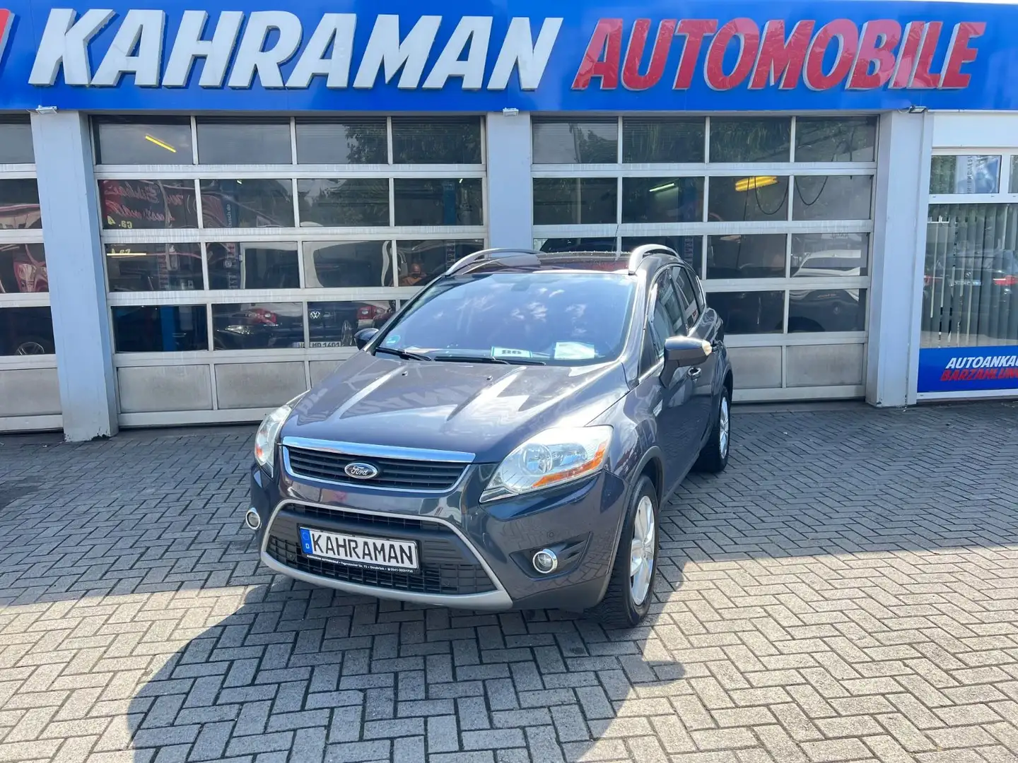 Ford Kuga Champions Edition 4x4 Allrad Grau - 1