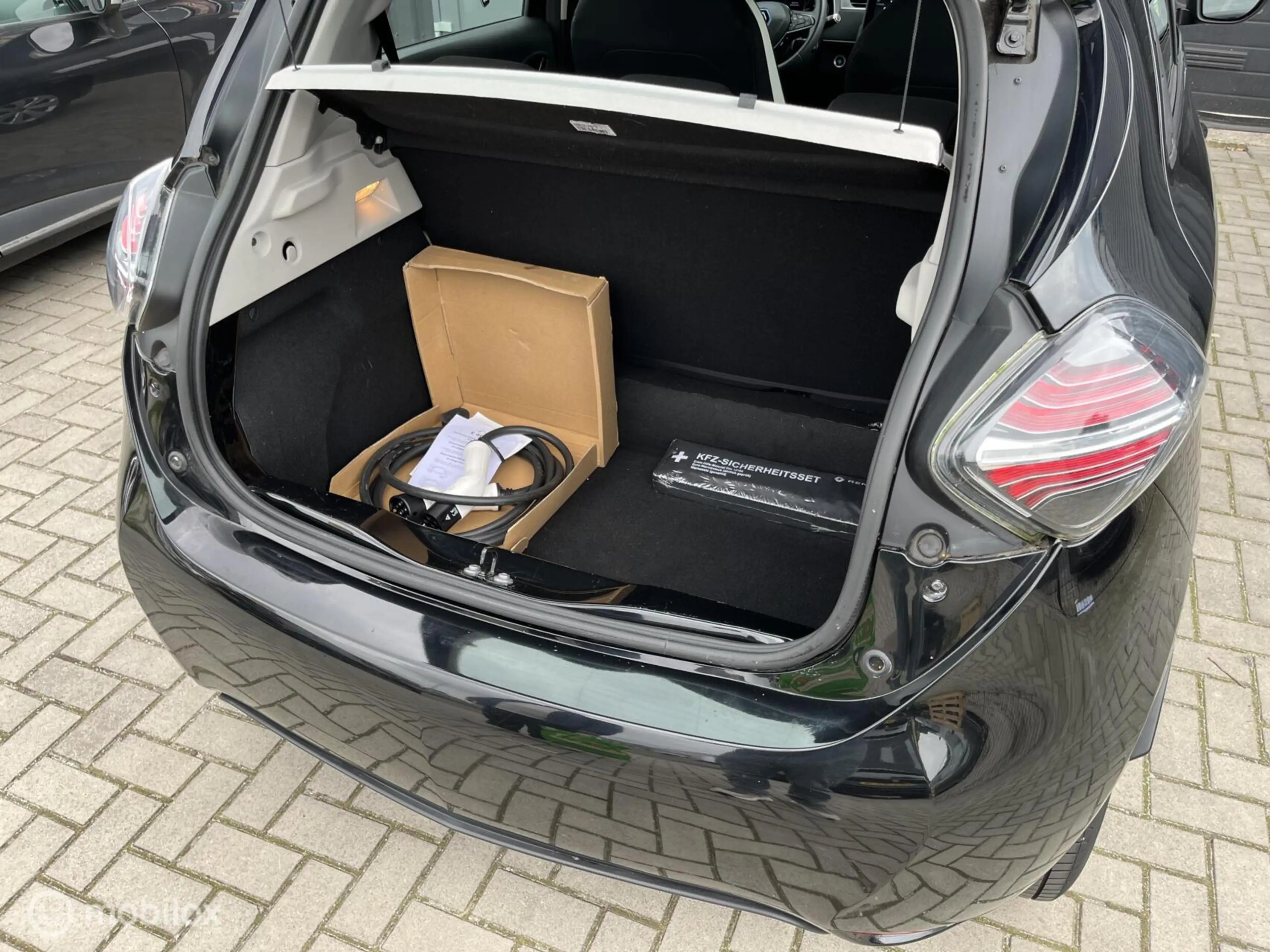 Renault ZOE R110 Life 52 kWh (ex Accu) SOH 92%|Carplay|Keyless — photo 24