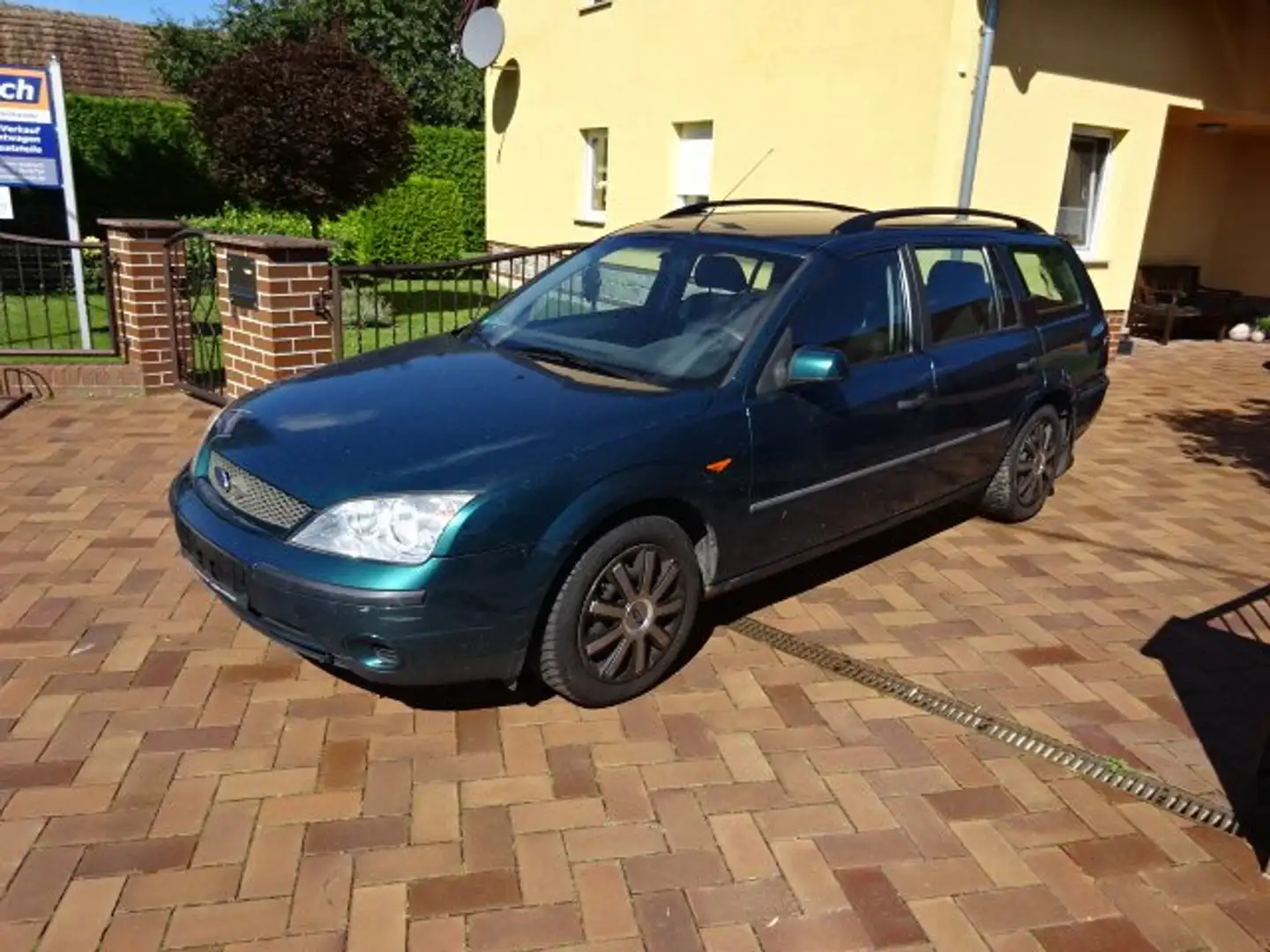 Ford Mondeo Mondeo 1.8 Turnier Trend + ohne TüV + Grün - 1