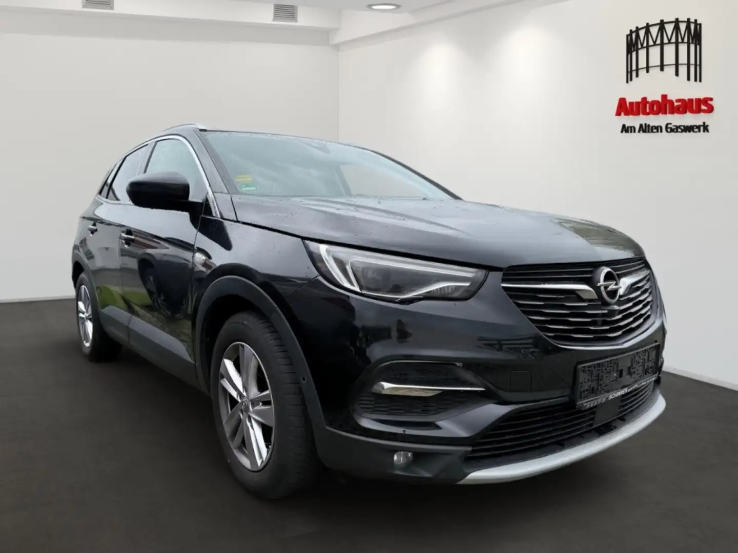Opel Grandland INNOVATION TURBO+NAVI+LED+360 GRAD+ALU+TEMPOMAT Schwarz - 2