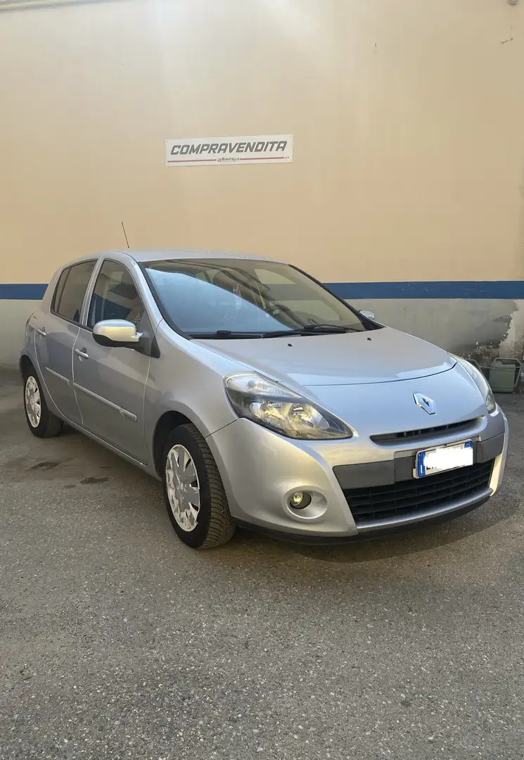 Renault Clio 5p 1.2 16v Yahoo! - 1