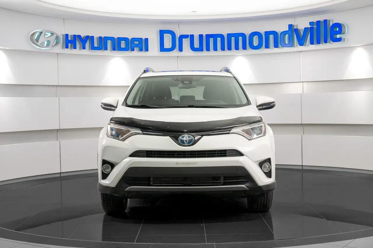 Toyota RAV 4 снимка Toyota RAV 4