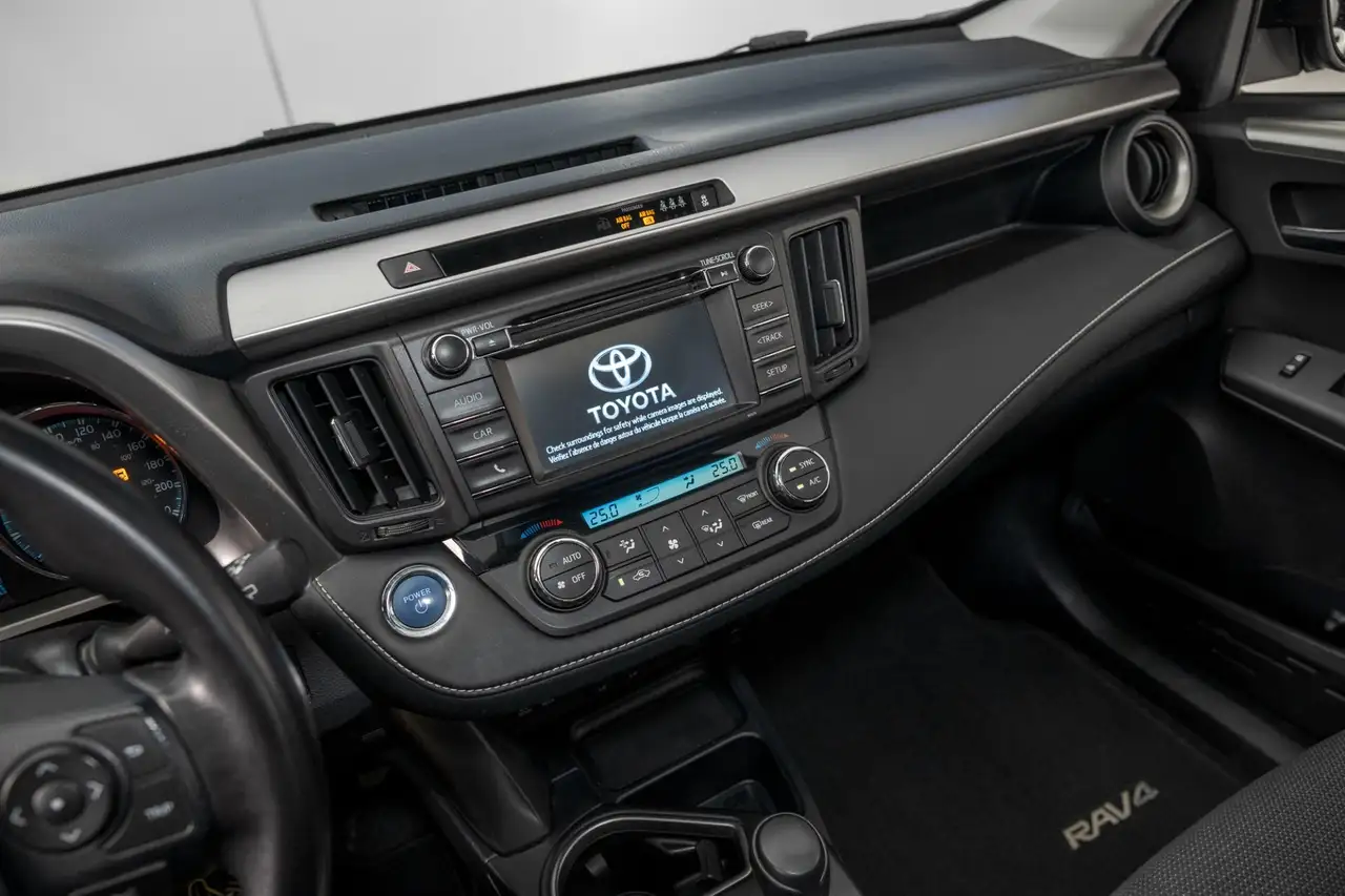 Toyota RAV 4 снимка Toyota RAV 4