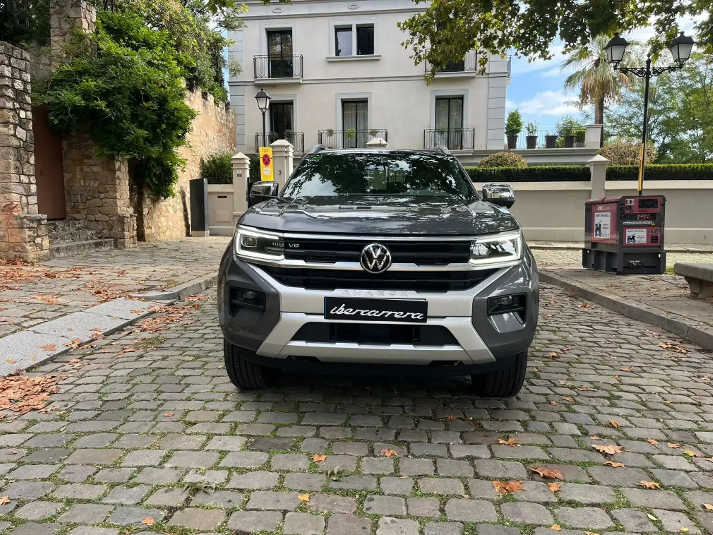 Volkswagen Amarok 3.0TDI V6 Aventura 177kW Gris - 2