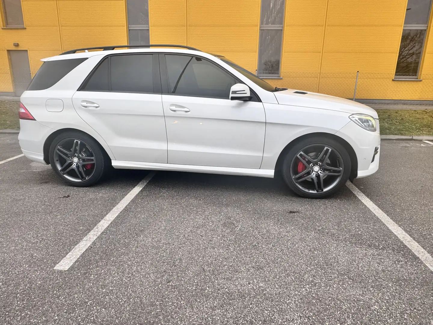 Mercedes-Benz ML 350 AMG BlueTEC 4MATIC Aut. DPF - 2