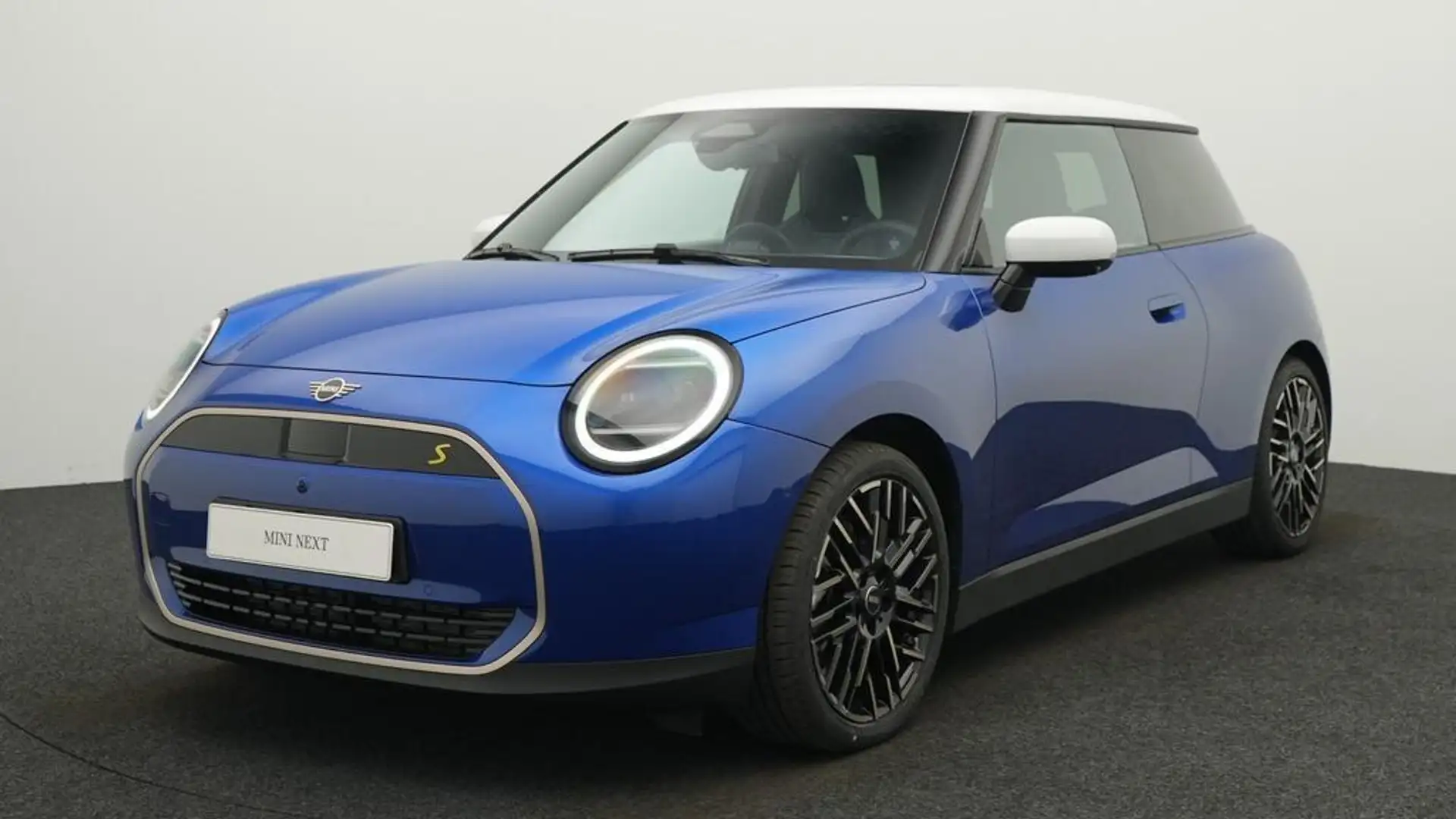 MINI Cooper SE Favoured Trim Blauw - 1