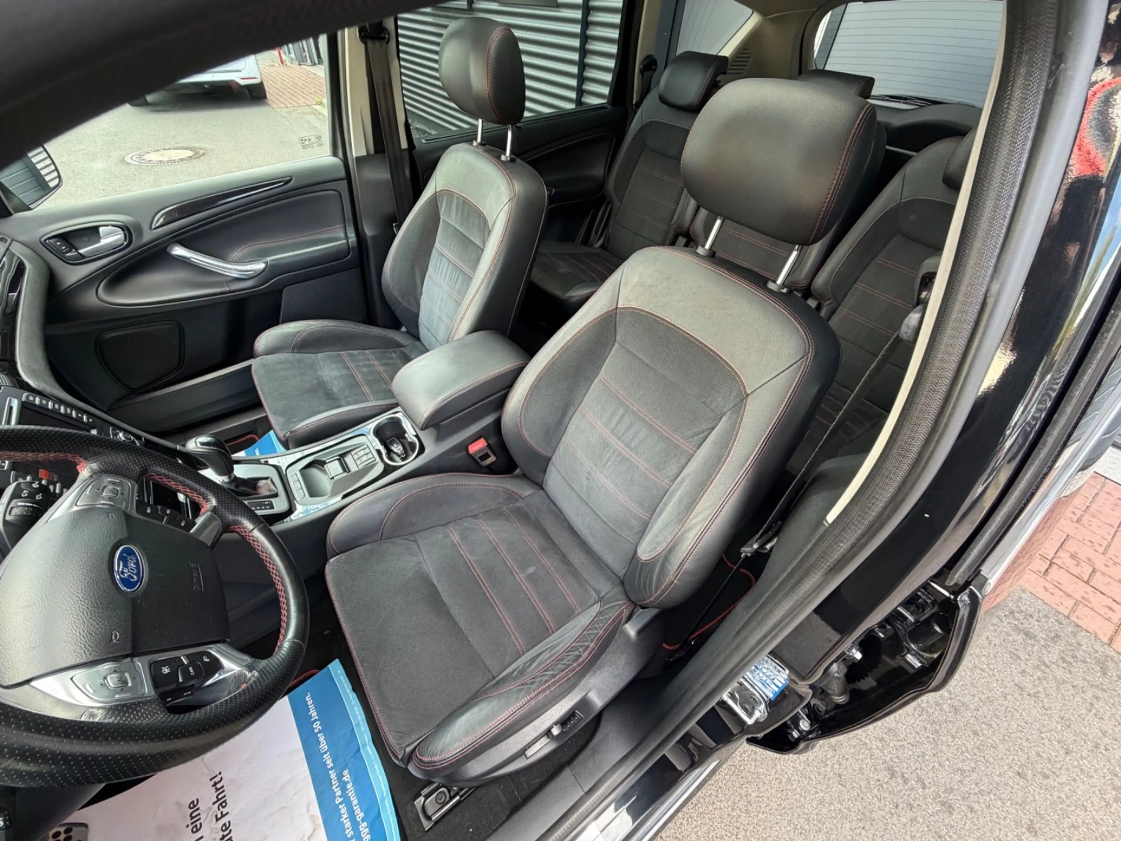 Ford S-Max S-MAX Titanium S*PANO*LEDER*NAVI*VOLL* — photo 12