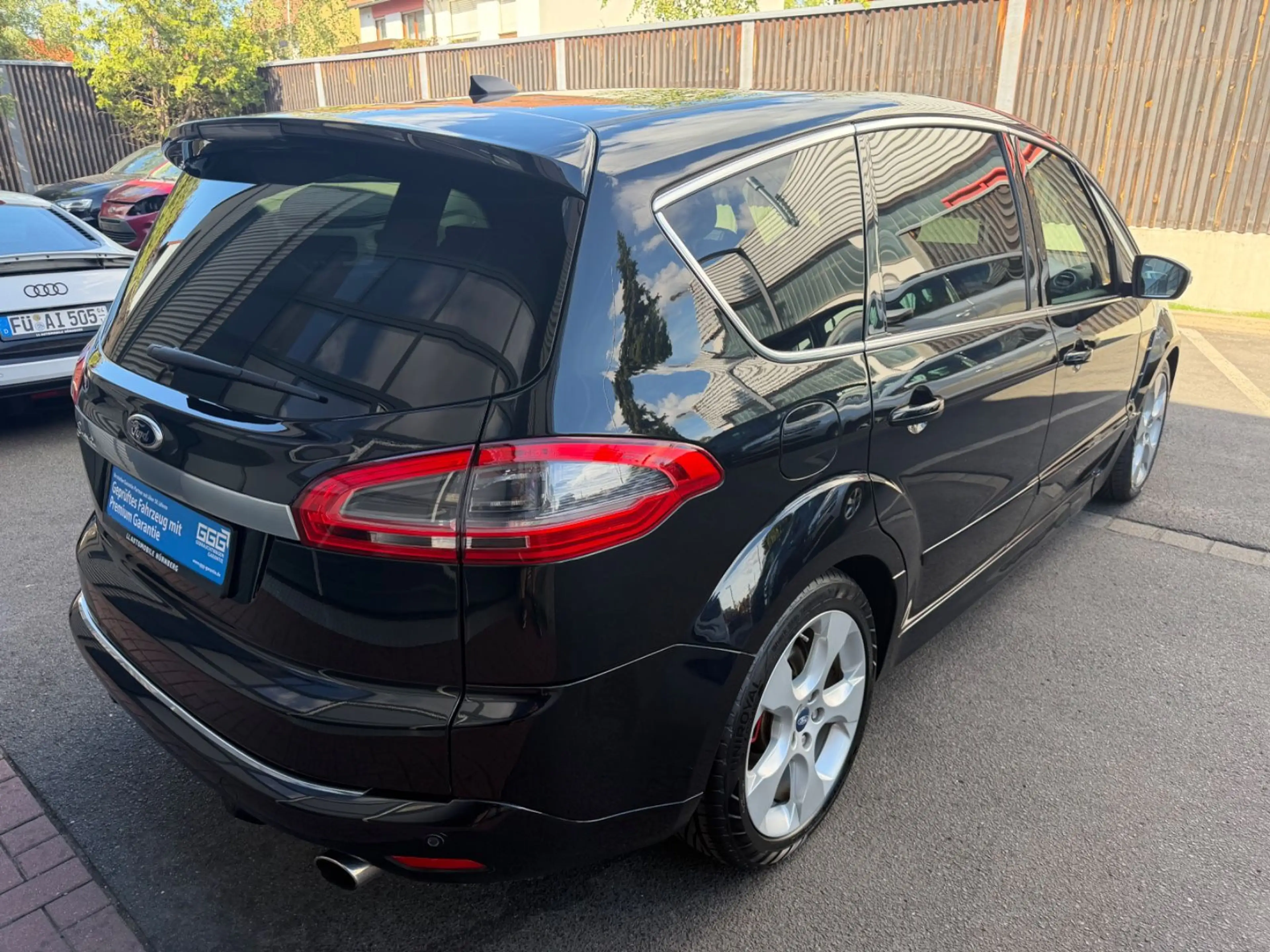Ford S-Max S-MAX Titanium S*PANO*LEDER*NAVI*VOLL* — photo 2