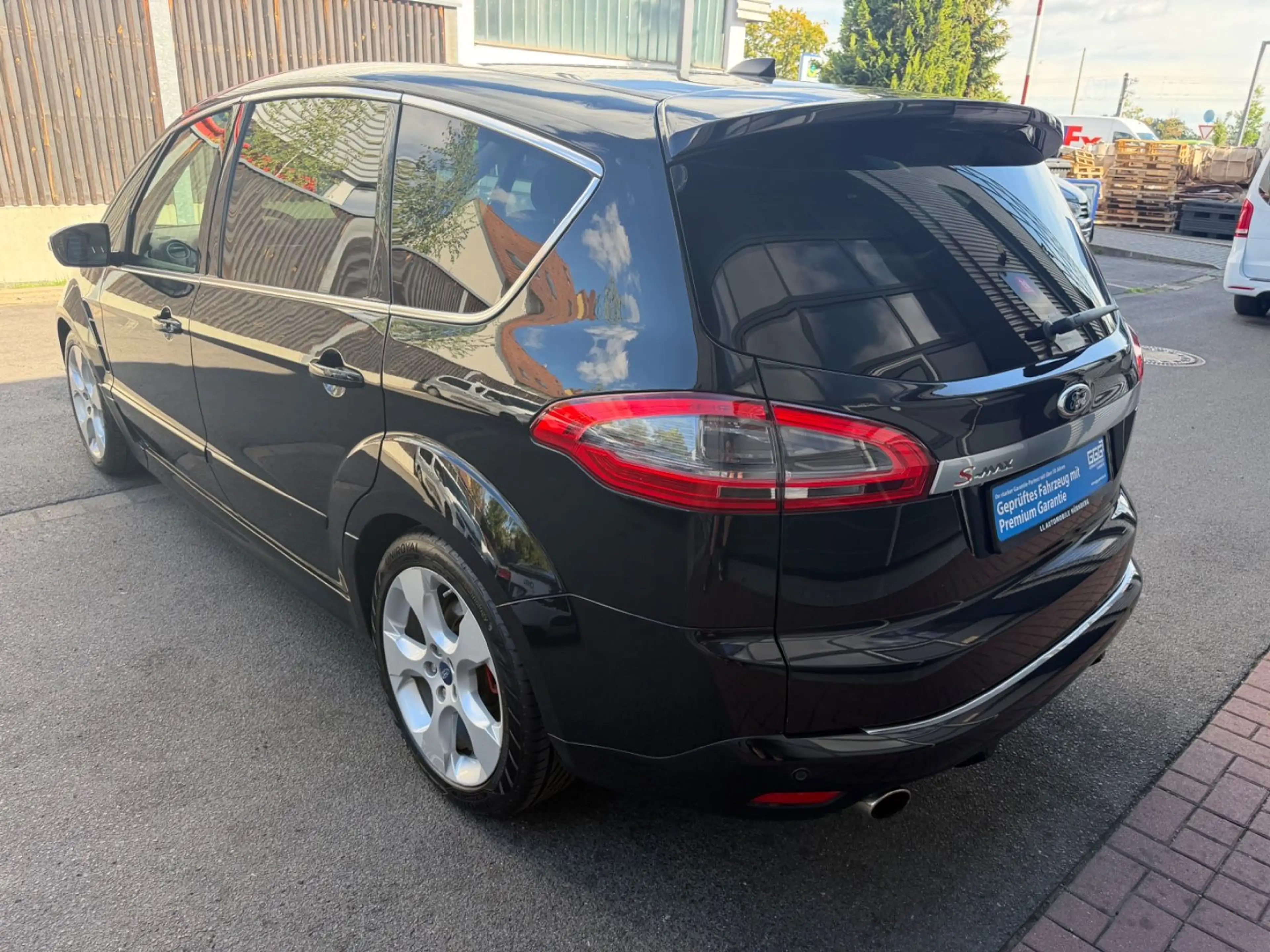Ford S-Max S-MAX Titanium S*PANO*LEDER*NAVI*VOLL* — photo 4