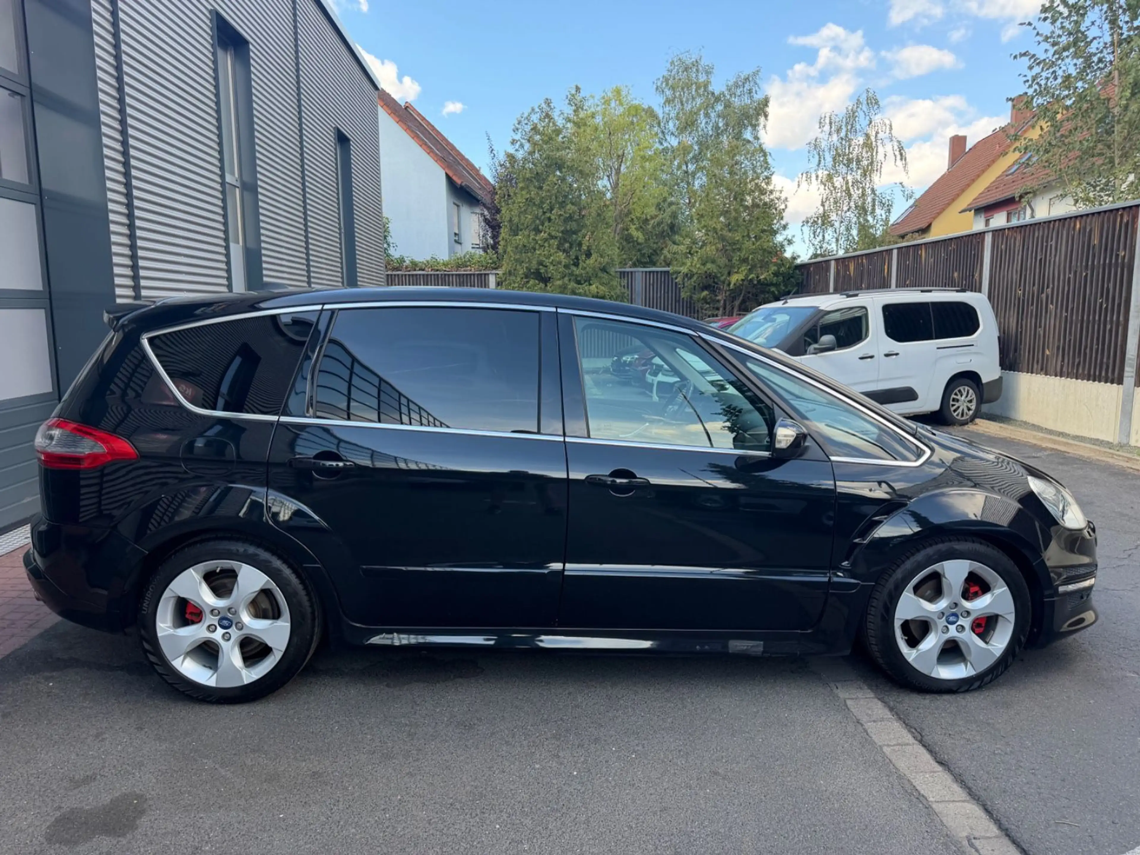 Ford S-Max S-MAX Titanium S*PANO*LEDER*NAVI*VOLL* — photo 5