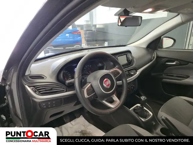 Fiat Tipo view 9