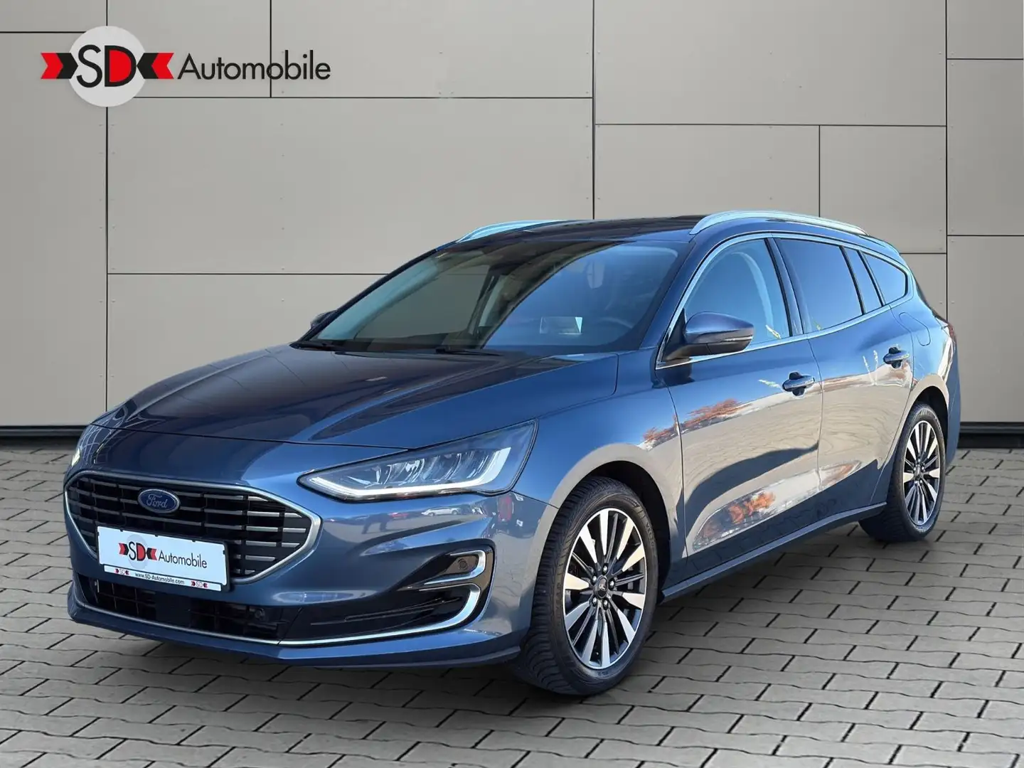 Ford Focus Titanium Vignale LED AHK ACC Head-Up Blau - 2