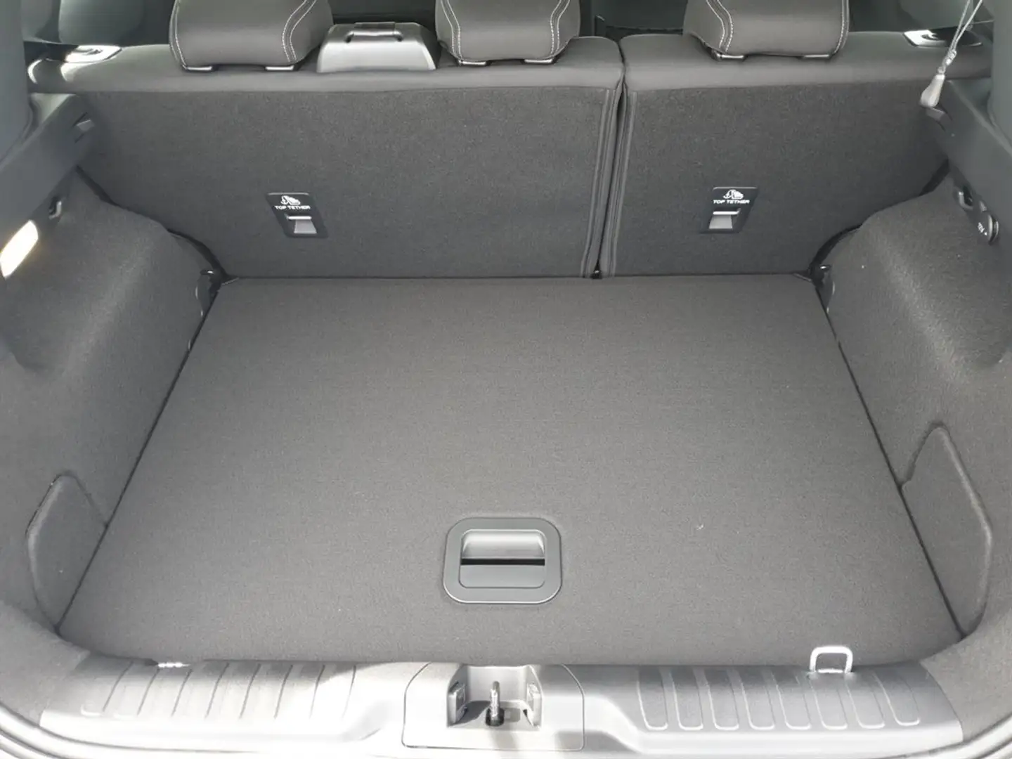 Ford Puma 1,0 EcoBoost Hybrid Titanium Aut. Grau - 2