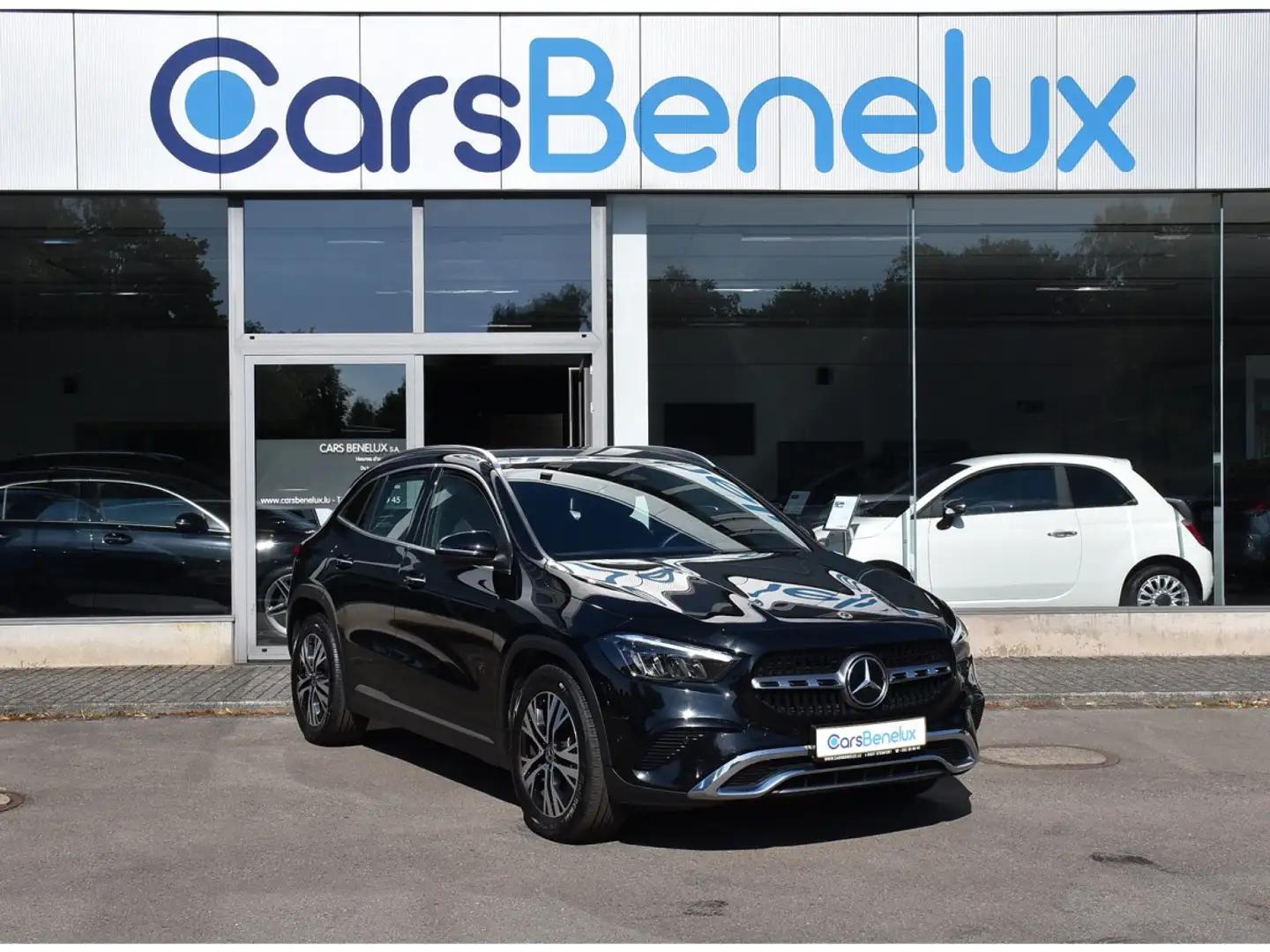 Mercedes-Benz GLA 180 CDI Luxury Line 8G-Tronic CUIR LANE CAM KEYLESS Zwart - 1