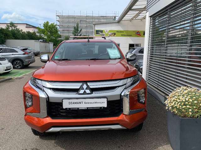 Mitsubishi L200 Doppelkabine Select 2.2 DI-D 4WD Automatik