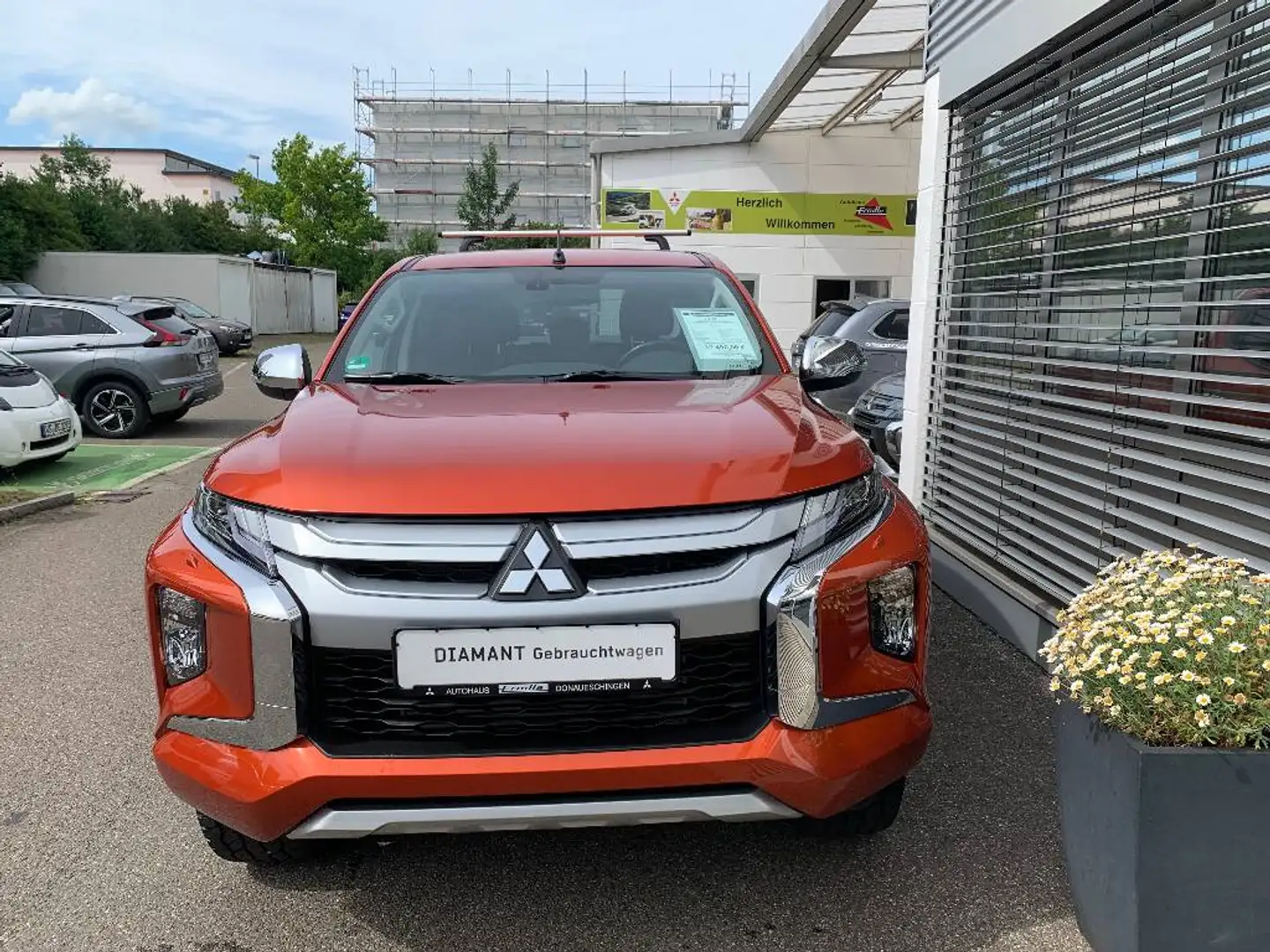 Mitsubishi L200 Doppelkabine Select 2.2 DI-D 4WD Automatik Orange - 2