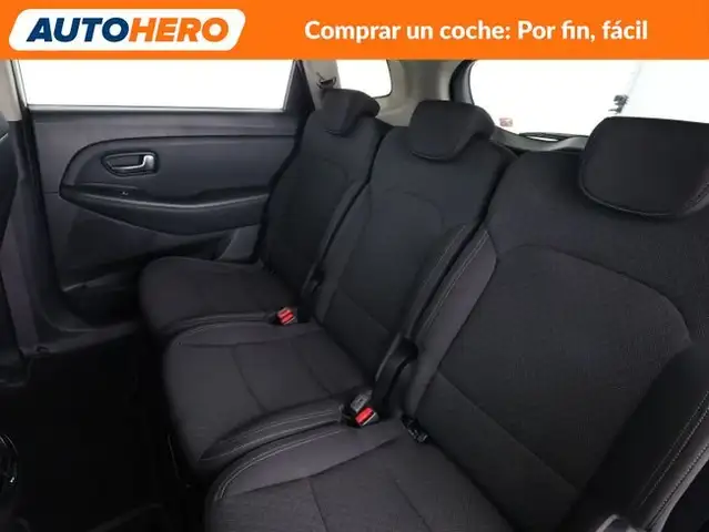Kia Carens view 15
