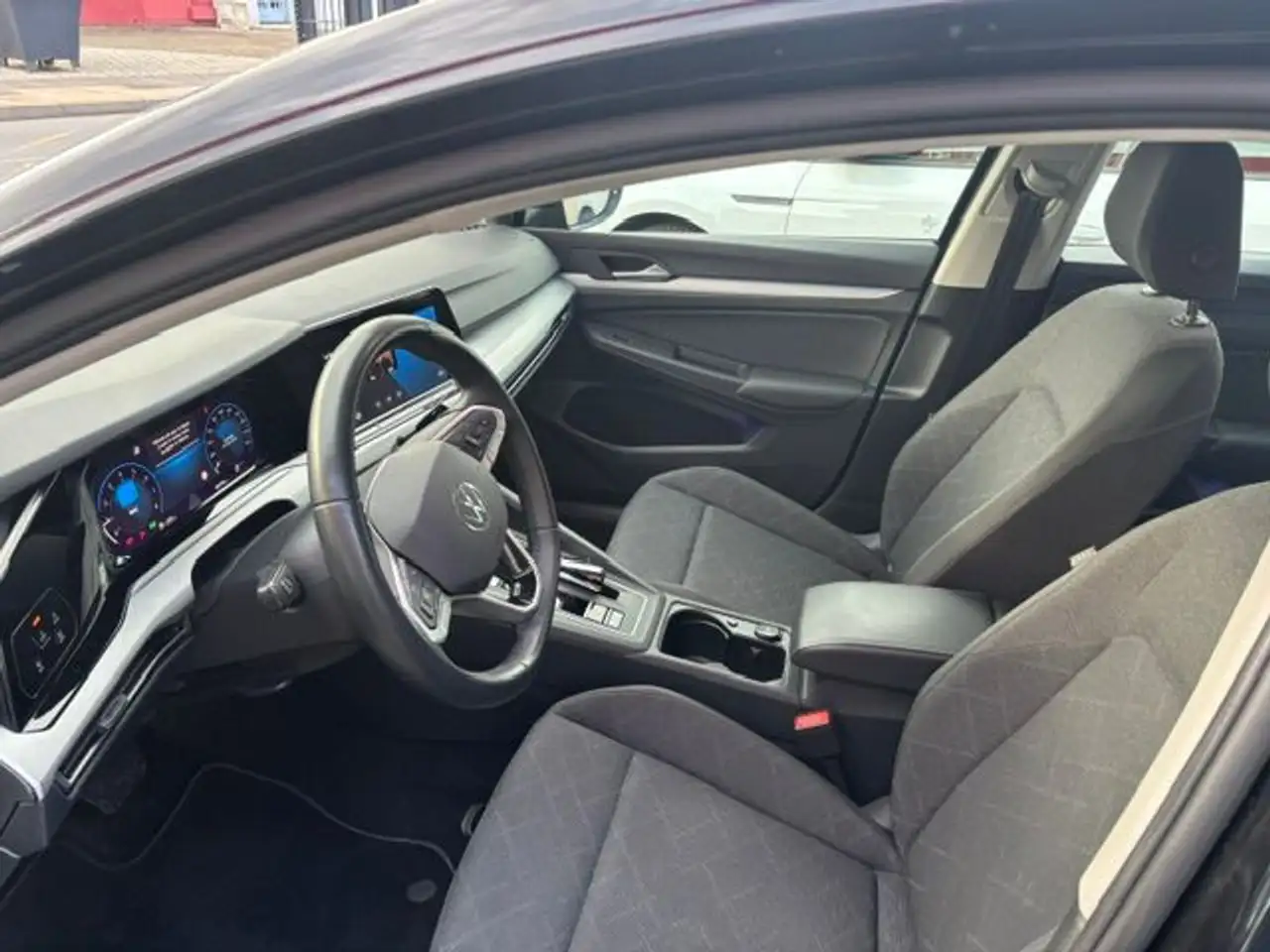 Volkswagen Golf Standard Model — photo 9