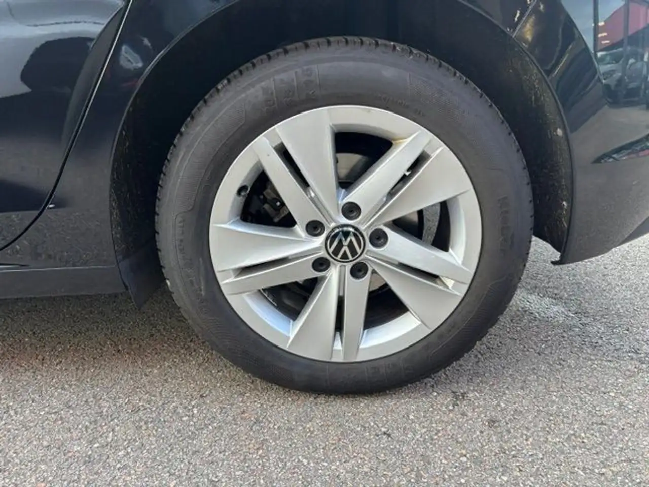 Volkswagen Golf Standard Model — photo 8