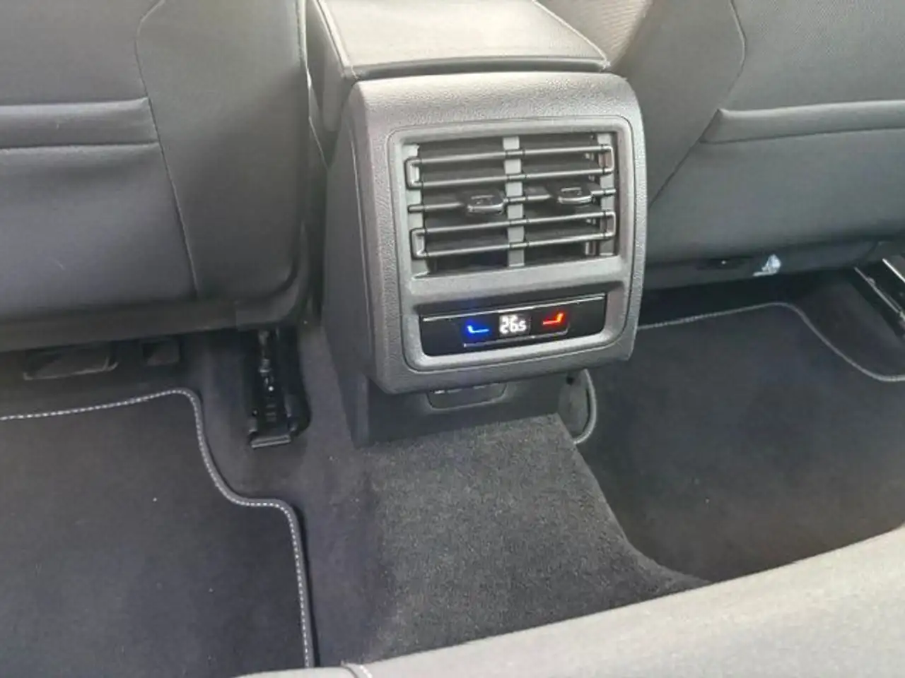 Volkswagen Golf Standard Model — photo 11