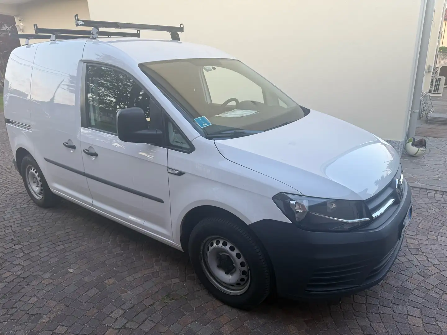 Volkswagen Caddy business - 1