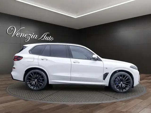 BMW X5 view 12