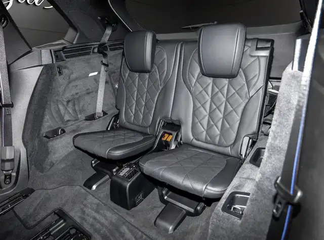 BMW X5 view 9