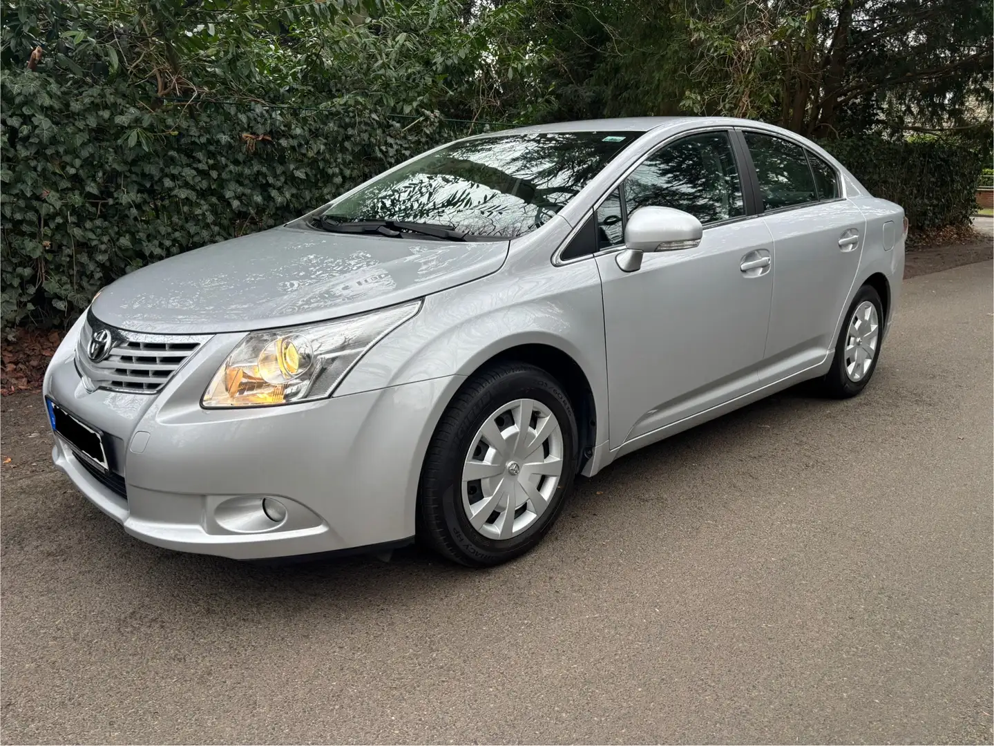 Toyota Avensis 1.8 Benzin  26 550 km 1Hand Silber - 2