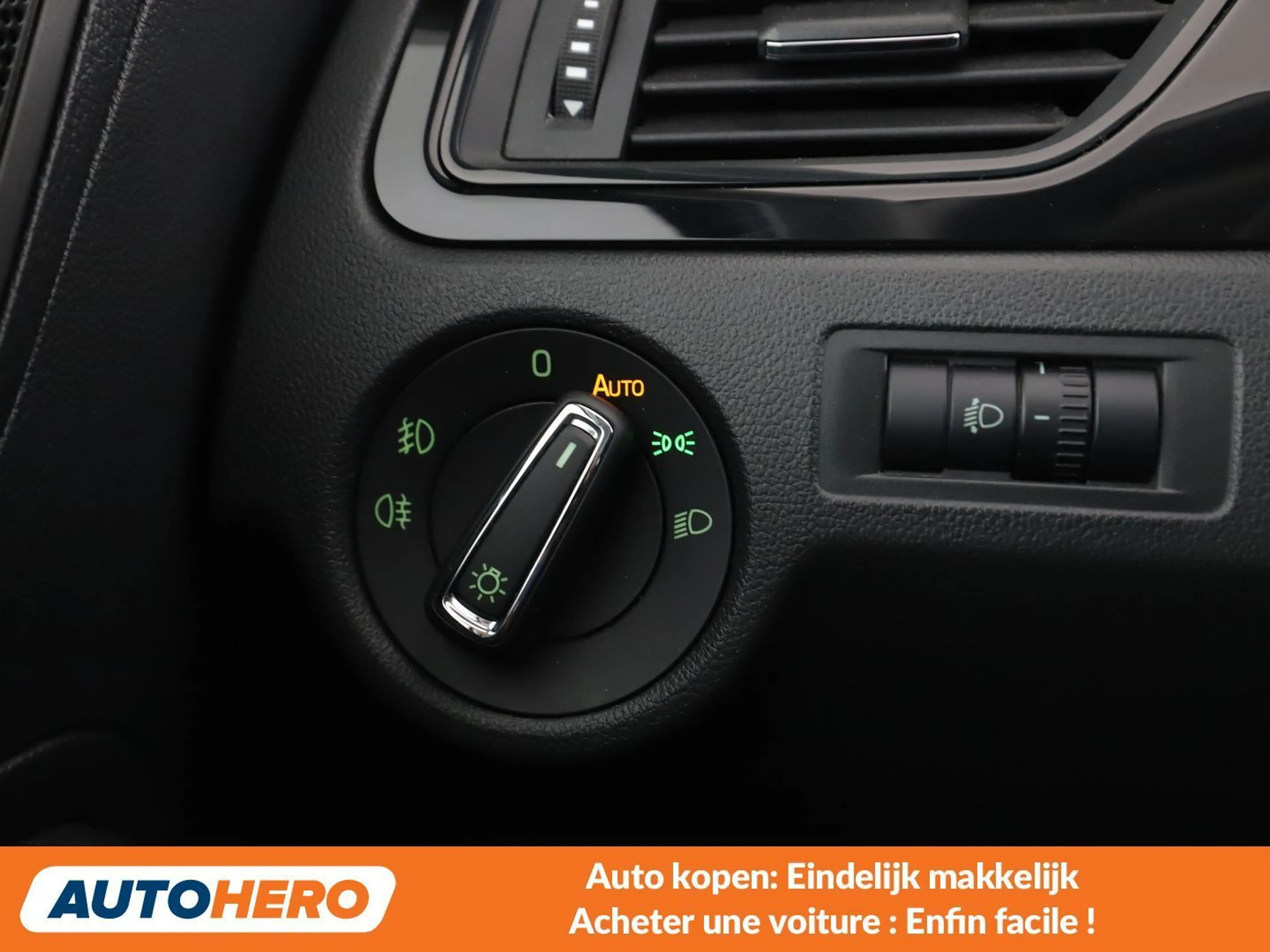 Skoda Rapid/Spaceback 1.6 TDI Ambition — photo 12