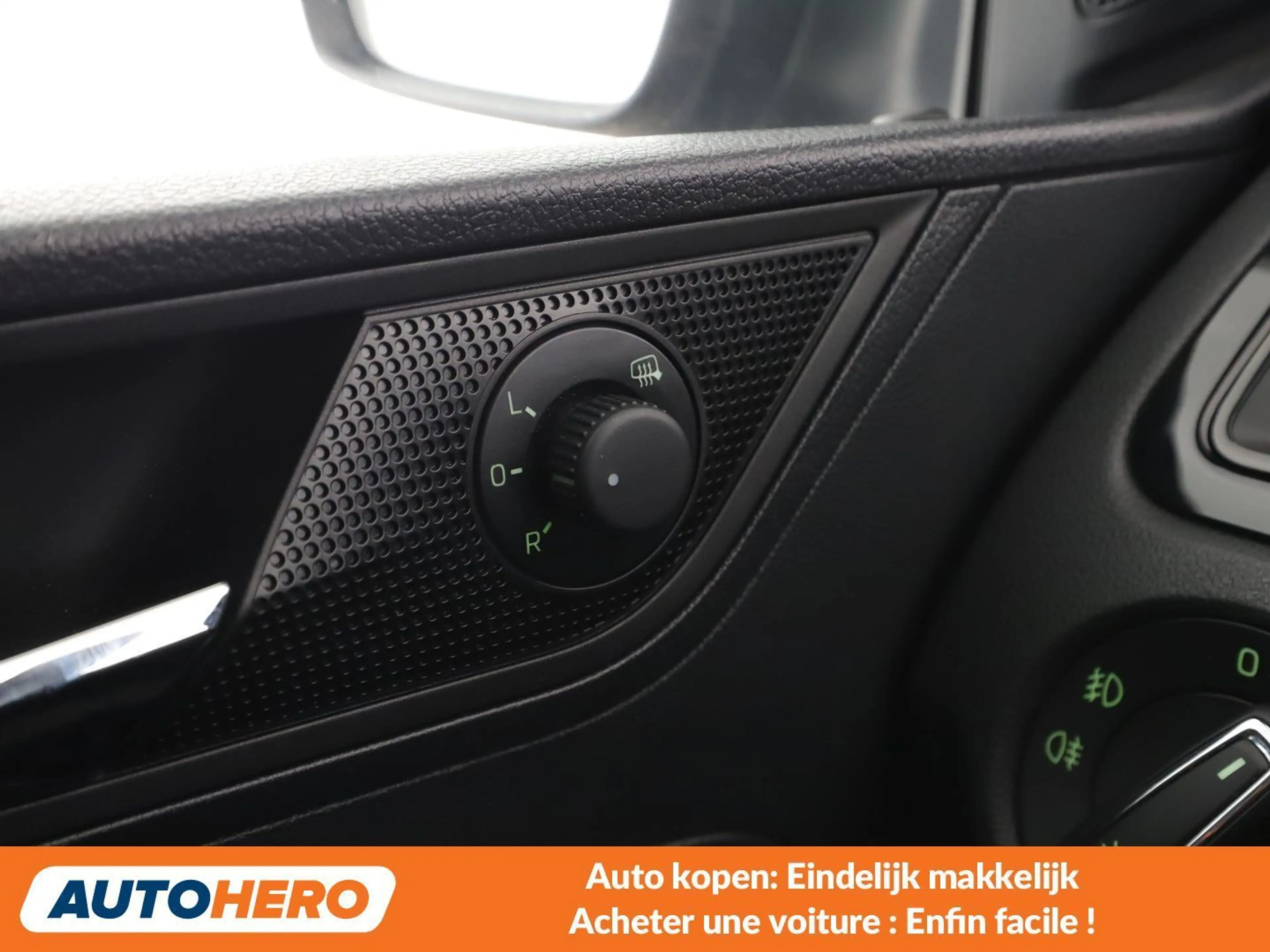 Skoda Rapid/Spaceback 1.6 TDI Ambition — photo 11