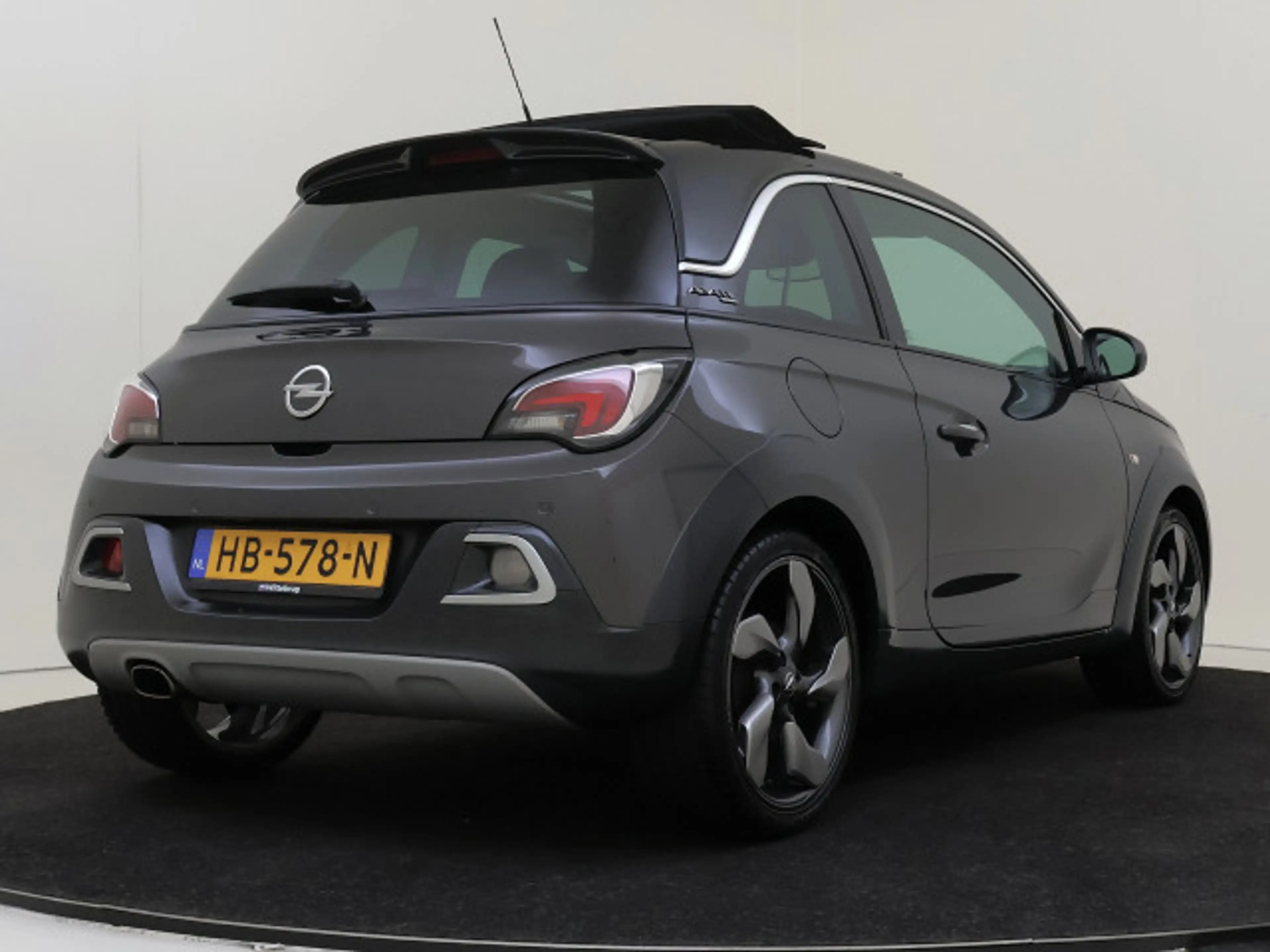 Opel Adam 1.0 Turbo 90PK Rocks — photo 9