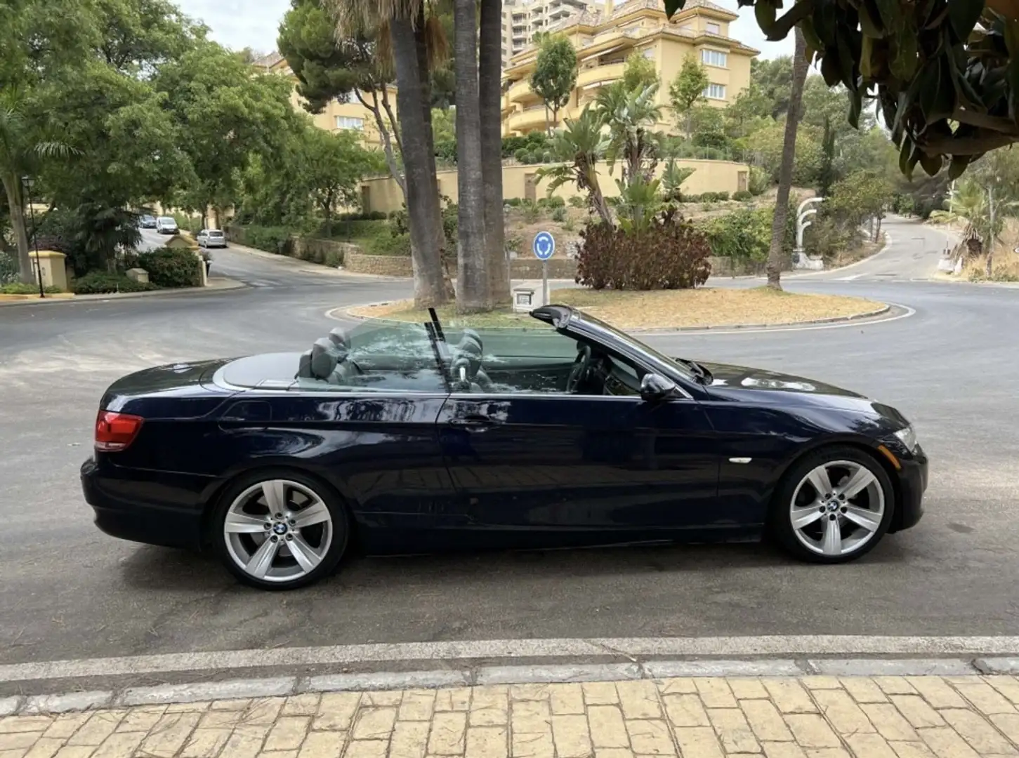 BMW 335 335i Cabrio Aut. - 1