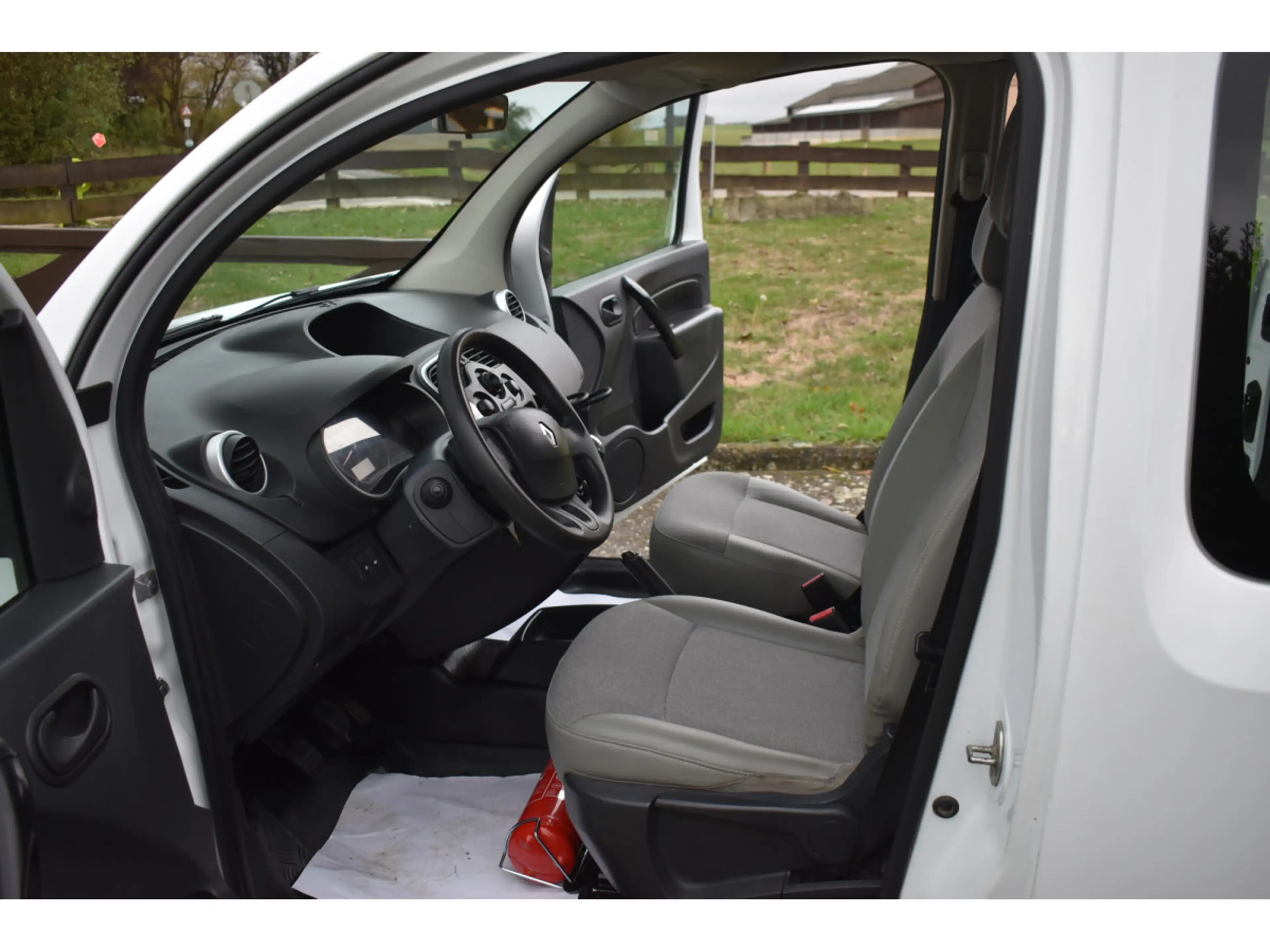 Renault Kangoo 1,5 DCi 95 Maxi — photo 9