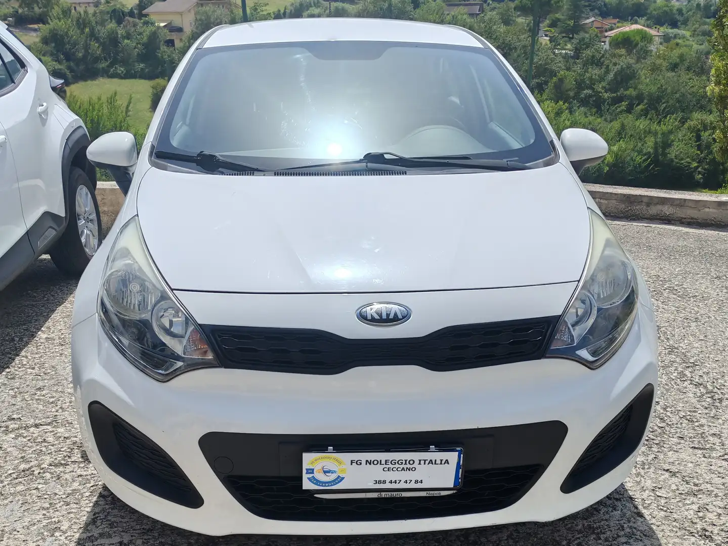 Kia Rio Noleggia subito una Kia Rio 1.2 GPL! Bianco - 1