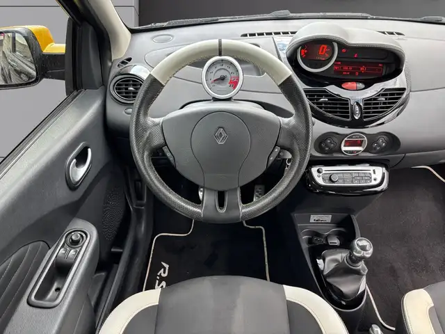 Renault Twingo view 13