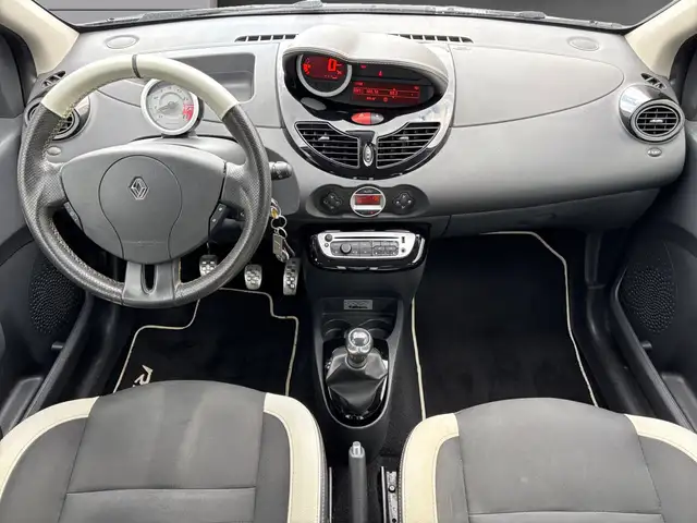 Renault Twingo view 2