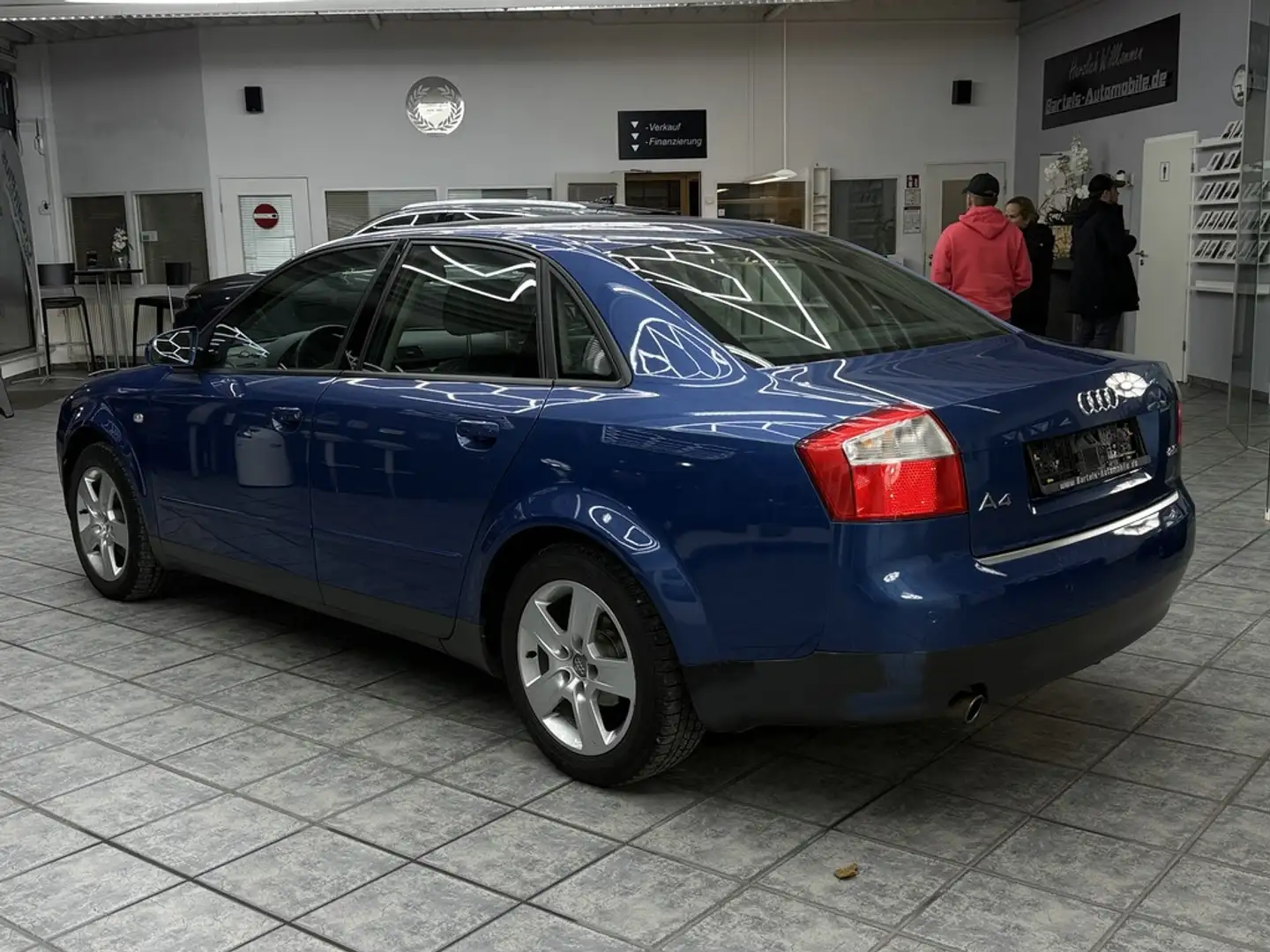 Audi A4 2.0, 1.Hand, Autom., Leder, GSHD, Xenon, PDC Mavi - 2