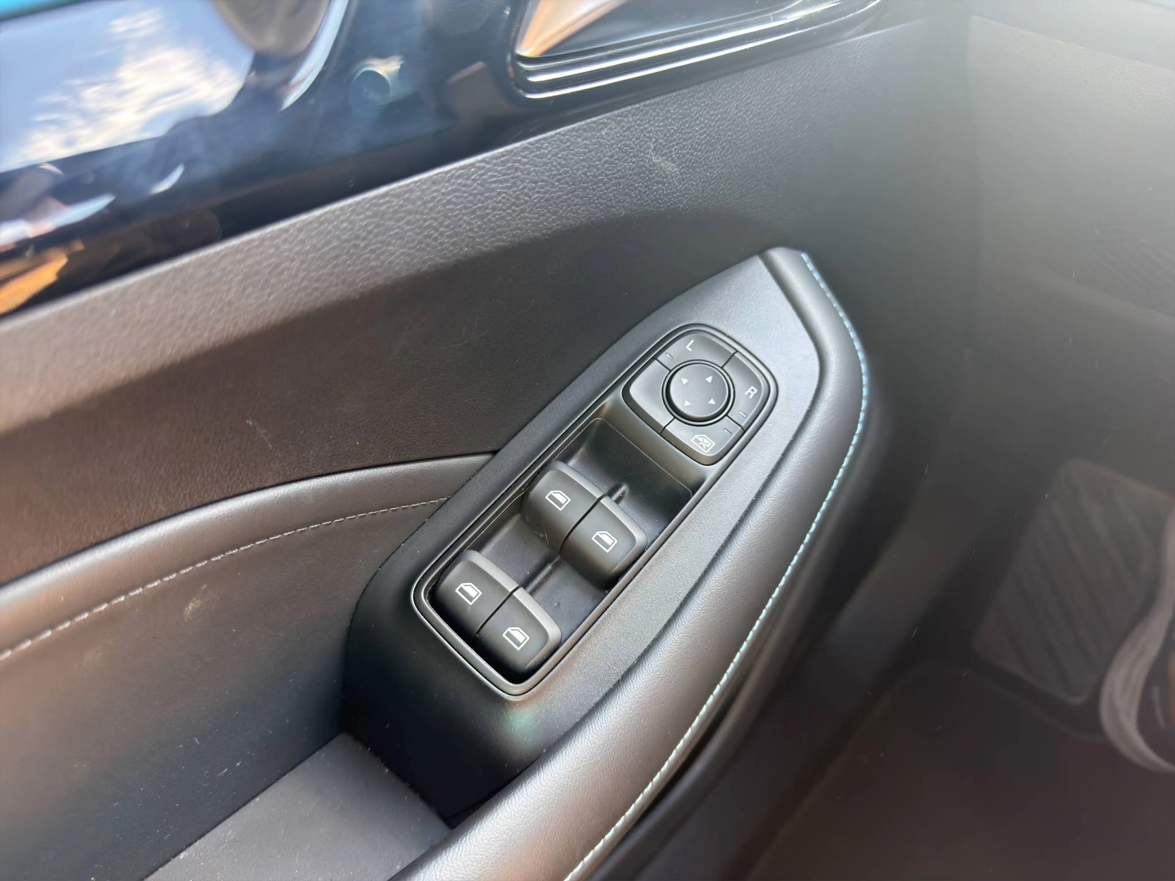 MG MG5 MG5 61 kWh Long Range Comfort — photo 12
