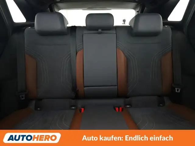 Volkswagen Id.4 view 16