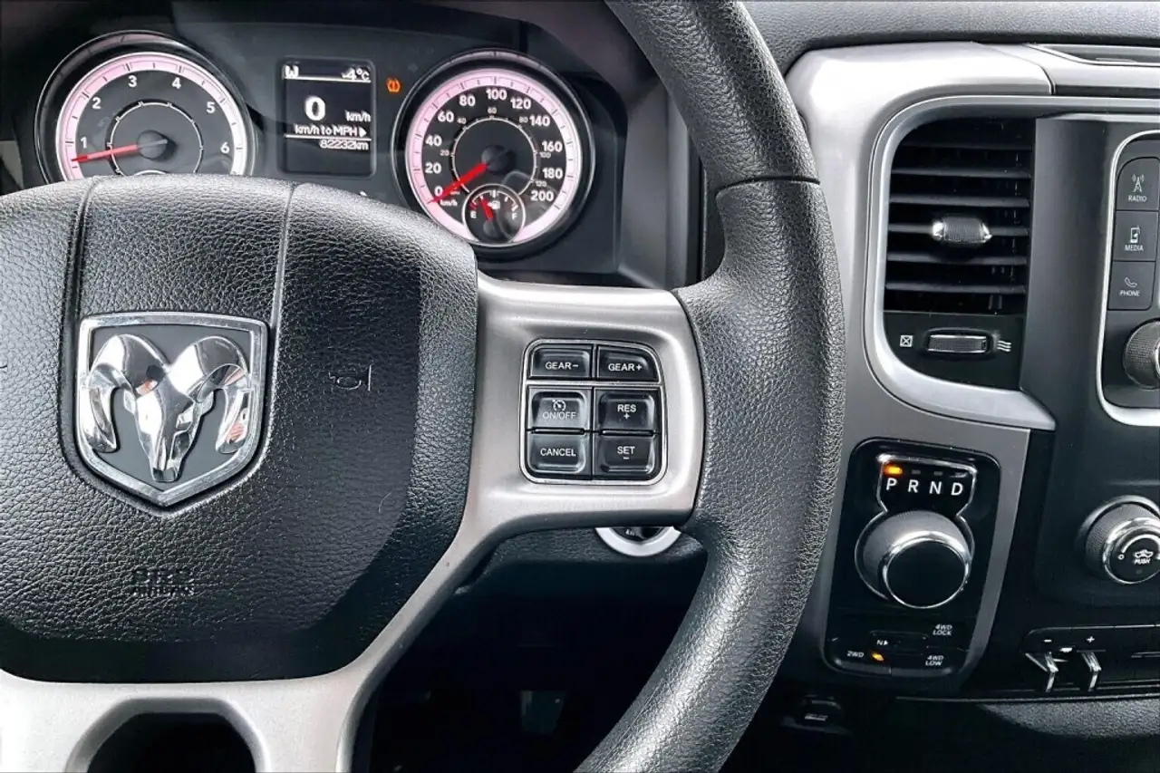 RAM 1500 снимка RAM 1500