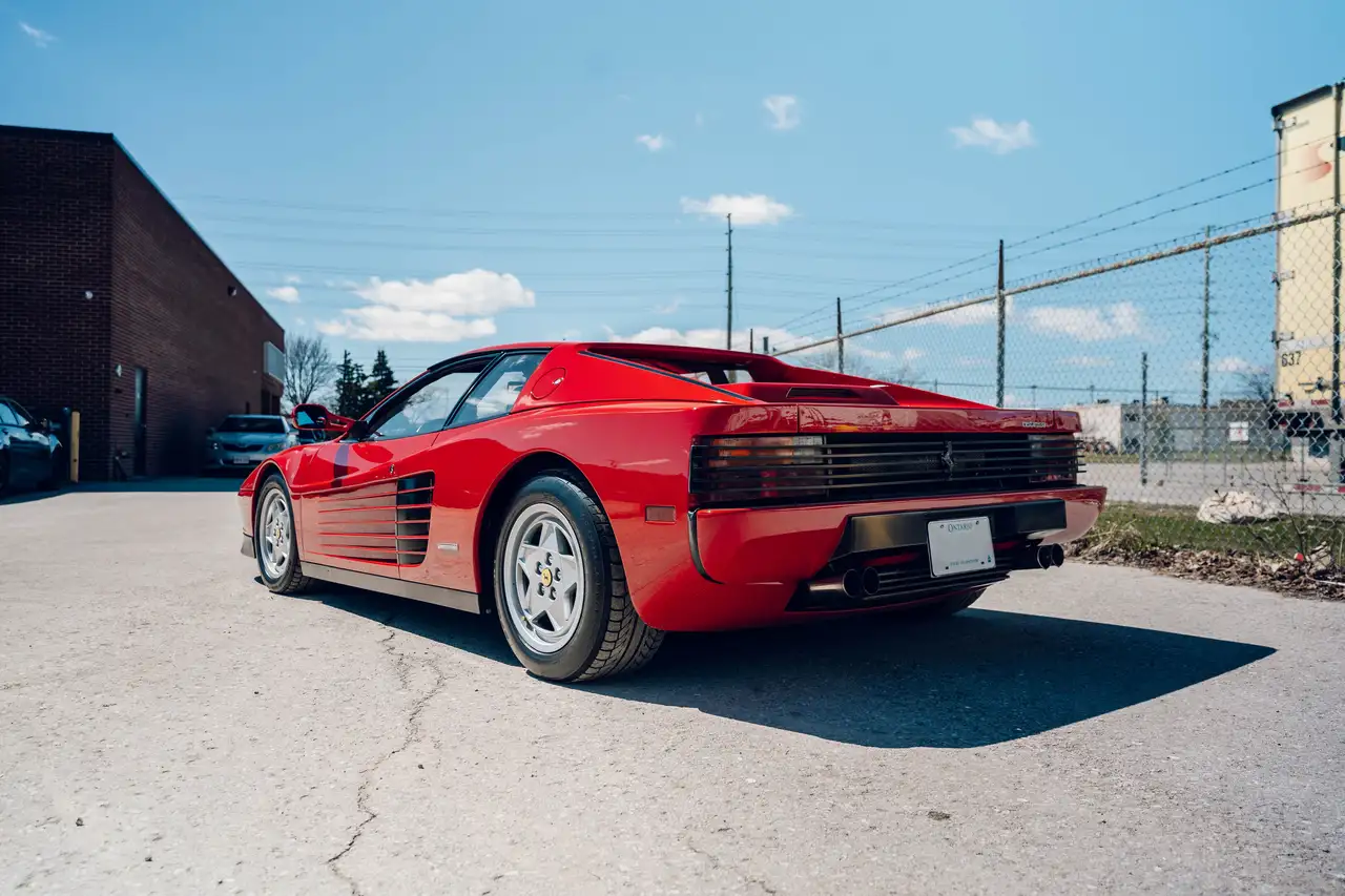 Ferrari Testarossa снимка Ferrari Testarossa
