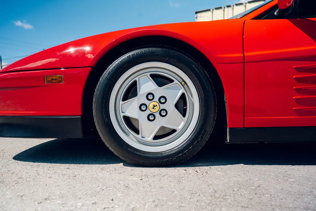 Ferrari Testarossa снимка Ferrari Testarossa